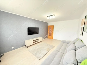 Apartament cu 2 camere decomandatecu pivnita zona Vasile Aaron - imagine 4