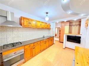 Apartament cu 2 camere decomandatecu pivnita zona Vasile Aaron - imagine 6