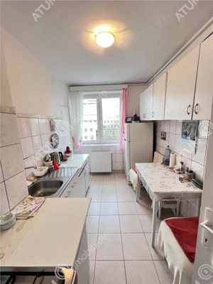 Apartament 2 camere si balcon in zona Dioda din Sibiu - imagine 11