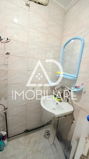 De vânzare apartament 2 camere, strada Gheorghe Bărboi, cartier Cuza - imagine 2
