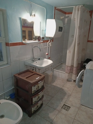 Închiriez cameră,la curte, în Brăilița  - imagine 8