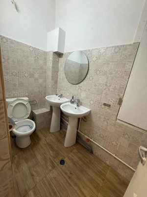 Inchiriez spatiu comercial str. Traian - imagine 7