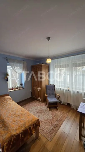 Casa de vanzare in Sebes zona semicentrala - imagine 12