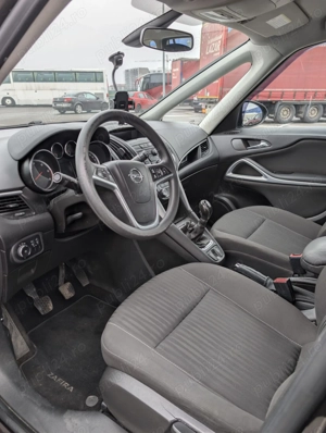 Vând mașina de familie Opel Zafira Tourer  - imagine 5