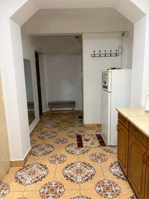 inchriez apartament 3 camere decomandat,zona centrala - imagine 7