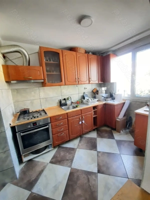  soseaua alexandriei    3  camere  etaj 4