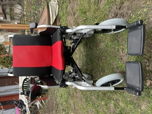 Vând cărucior electric pentru persoane cu dizabilități   nefolosit, ca nou