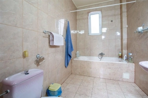 Casa  Birou individual Central curte si garaj - imagine 3