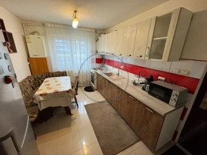  Apartament de închiriat – Zona Decebal, loc de parcare 