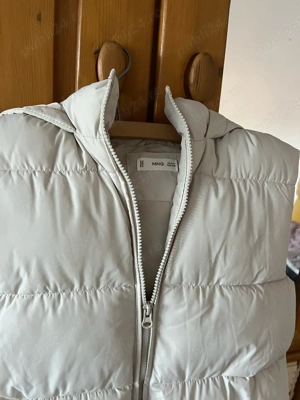 vesta groasa matlasata lunga cu gluga