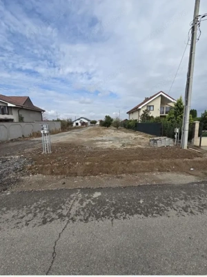 Teren intravilan de vânzare, 700 mp – Albesti