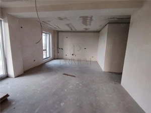 Bloc nou - asfalt - personalizare interioara - zona excelenta - imagine 11