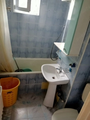 Inchiriez apartament cu 3 camere - imagine 3