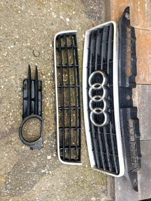 Grilă bară Audi A3 8P 