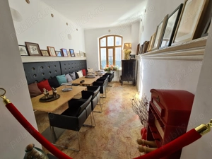 Vila cu piscina - teren generos și potențial multifuncțional  - imagine 13