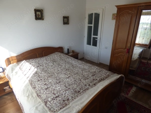 Vand apartament doua camere decomandate ,suprafata utila 60 mp. - imagine 5