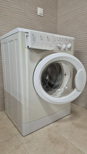 Masina de spalat rufe INDESIT WI105