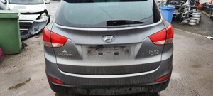 Dezmembrez / dezmembrari piese auto Hyundai ix35 2.0CRDI 4x2 FWD manual 6+1trepte an 2011 155.000 km - imagine 4
