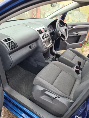 VW Touran  - imagine 9