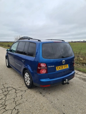 VW Touran  - imagine 5
