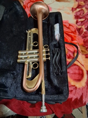 Vând trompetă profesională  - imagine 4
