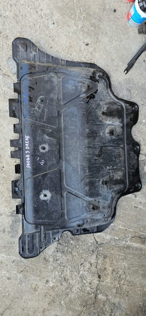 vand scut motor, skoda octavia 3