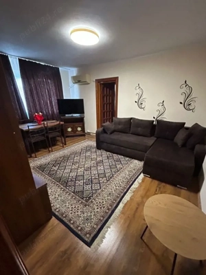 Se oferă spre închiriere apartament cu doua camere. 