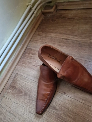 Vind pantofi bărbați