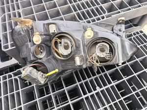 Far stânga opel corsa c 2005 - imagine 3