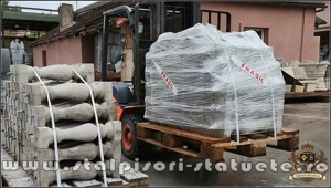 Stâlpișori, baluștri, popici, mosoare, din beton, model B8. - imagine 4