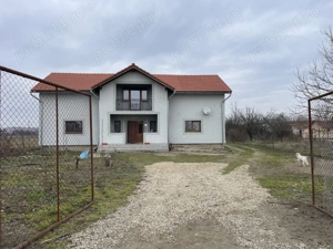 Casa de vanzare in Lugoj, 227 mp si teren 1570 mp