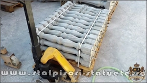 Stâlpișori, baluștri, popici, mosoare, din beton, model B4.