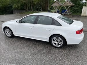 Audi A4 Limuzină 3.2 FSI V6 Automată | Piele Alcantara | Xenon | Încălzire scaune - imagine 3