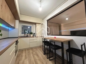 Apartament Premium de 70 mp, 3 camere, 2 bai, 2 balcoane - Lift, Parcare, Boxa