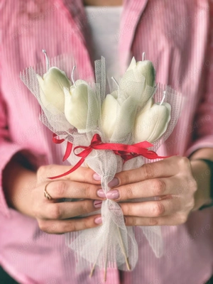 Mărțișoare   Marturi Parfumate Lalele   Ceară Soia ,Aromă Lalele