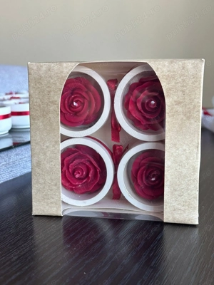 Set 4 Mărțișoare Parfumate   Trandafiri din Ceară de Soia