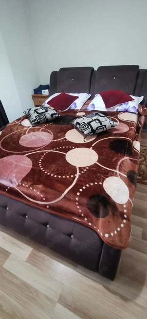 Pat dormitor impecabil 