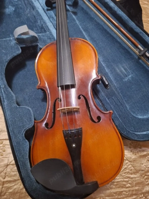 vioara întreagă si 3 sferturi 