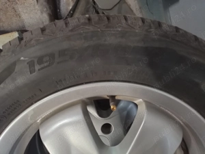Vind jante Ford AL/15 cu cauciucuri . Nu sunt strimbe sau lovite.