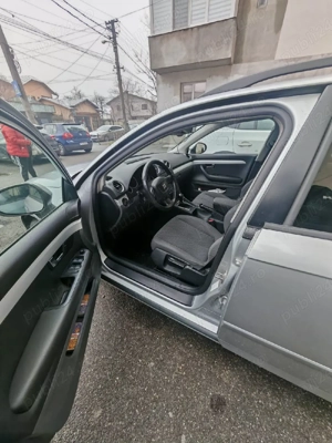 Vand Seat Exeo St 2.0 143 cp 2012 - imagine 2