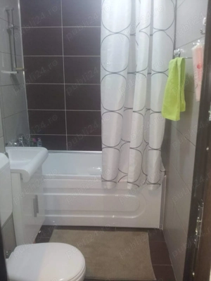 Proprietar inchiriez