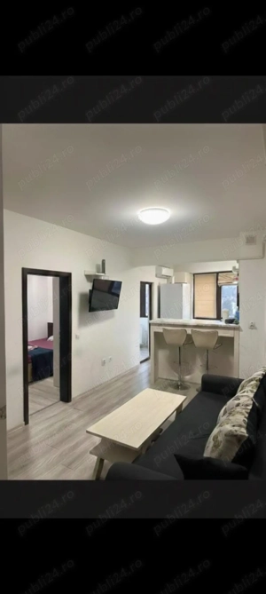 De vanzare apartament cu 2 dormitoare si salon open space + balcon inchis in zona palas