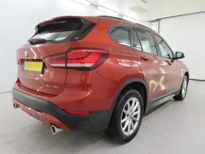 BMW X1 sDrive 18d 150 CP   2020 - imagine 2