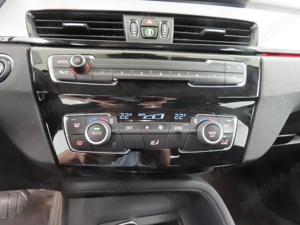 BMW X1 sDrive 18d 150 CP   2020 - imagine 6