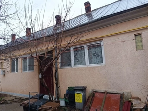 Casa cu doua camere de vanzare Oradea - imagine 9