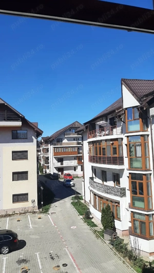  vând ap 2 cam, et 2  în vila. Bacau