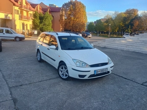 Ford Focus MK1 Combi 1.8 TDDI Diesel - imagine 2