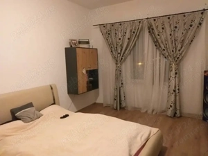 Apartament cu 2 camere DECOMANDAT la doar 600 mde statie autobuz Giroc - imagine 2