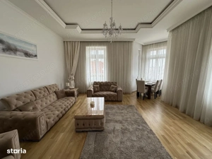 Apartament deosebit CU 3 CAMERE   130 mp in CENTRU ORASULUI - imagine 3