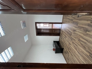 Inchiriez spatiu comercial zona centrala - imagine 4